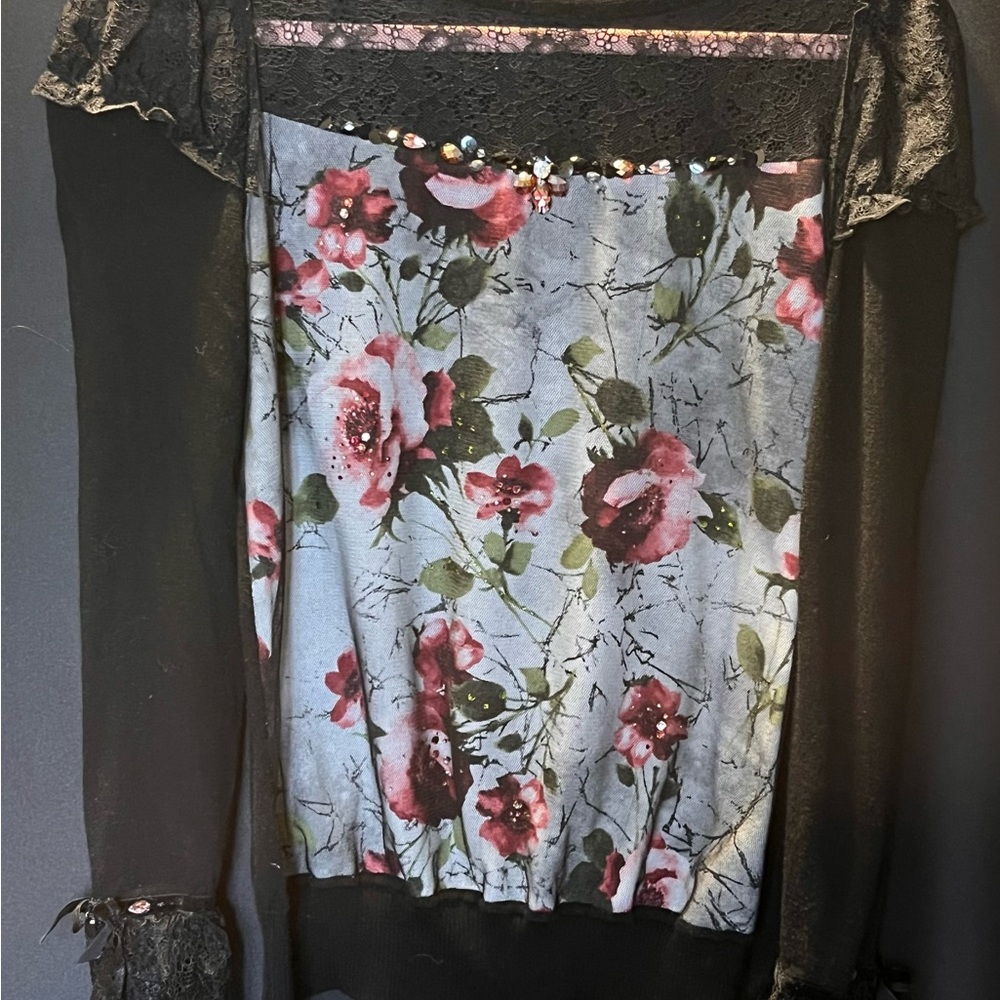 Floral Lace Trim Top